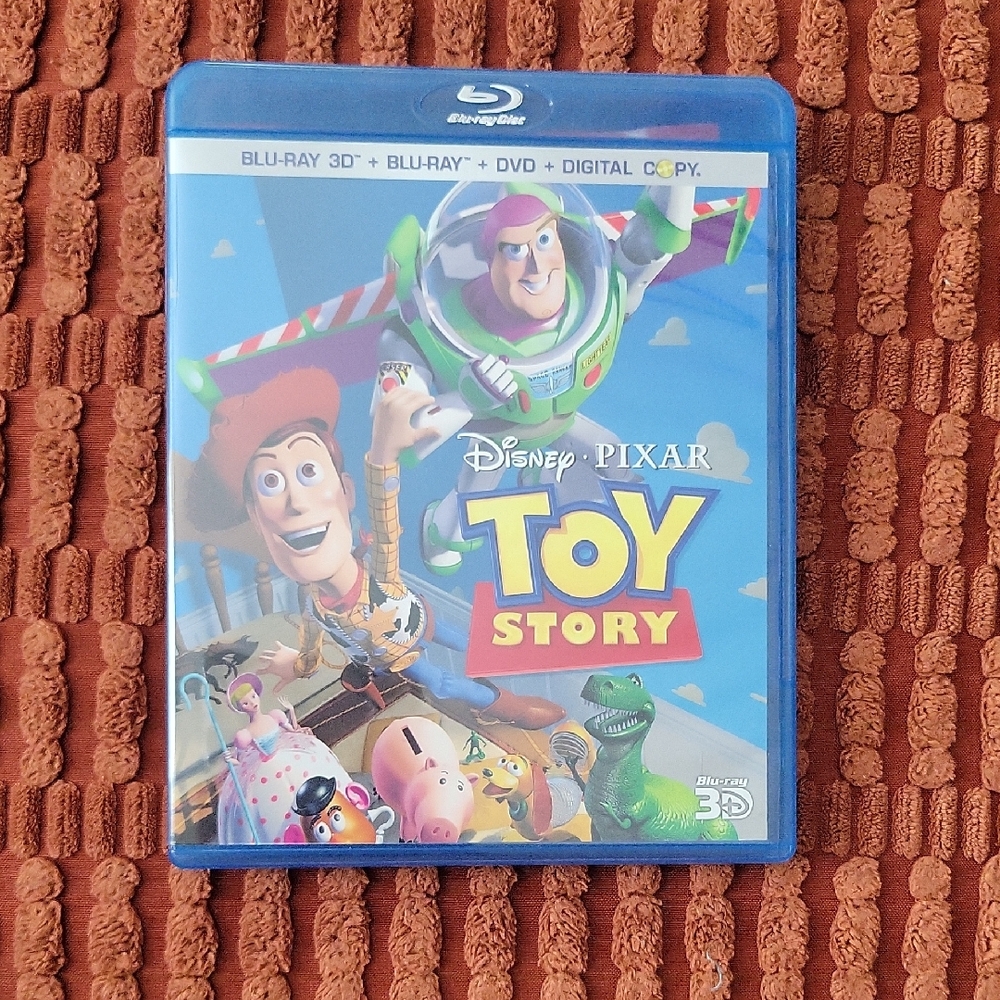 Disney Pixar Toy Story Blu-ray 3D in Blue Case